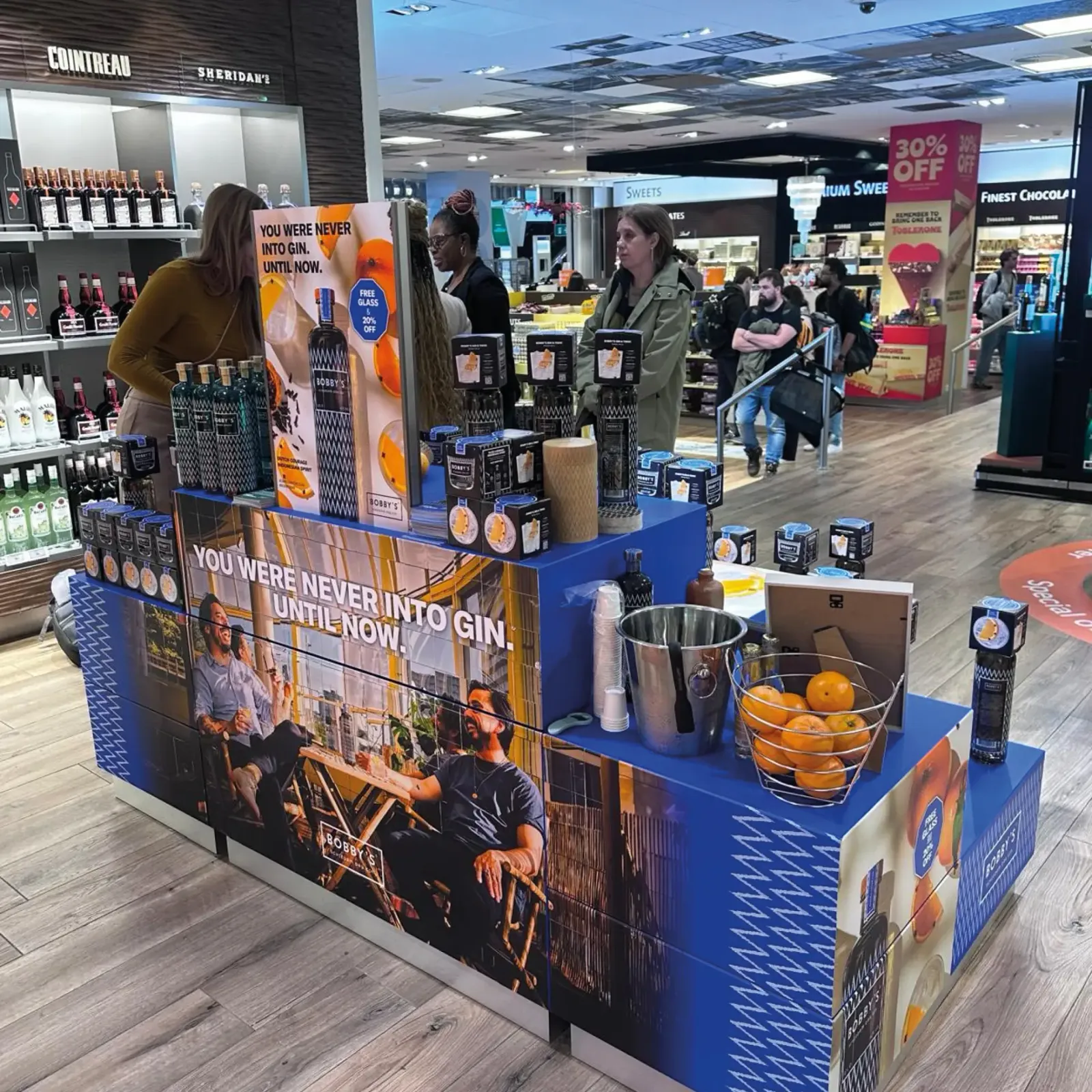 Promotie Schiphol tasting table — beeld 2